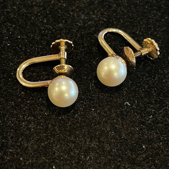 Jewelry - Vintage 14k Yellow Gold Akoya Pearl Screw Back Earrings 3.42 Grams.